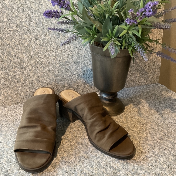 Sole Society Shoes - Sole Society Tesiana Mules